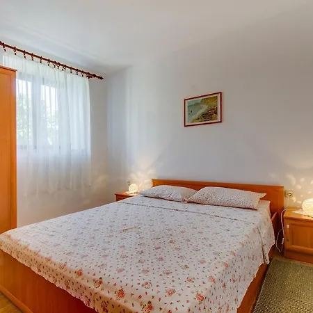 Mira Mali Losinj